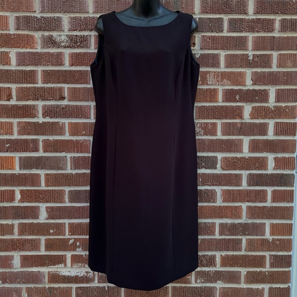 TAHARI ASL Fitted Sleeveless Lined Back zipper Sheath Black Dress Sz 12 - Picture 1 of 9